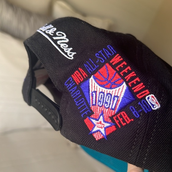 Mitchell & Ness Charlotte Hornet Hat Black Embroidered Patches Snap Back New OS - Picture 5 of 16